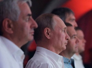 رئیس جمهور آبخازیا پوتین را به مناسبت دهمین سالگرد استقلال دعوت کرد 