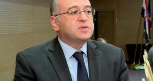 رئیس بانک ملی گرجستان: اعتبارات نباید بدون تایید درآمد متقاضیان اعطا شود